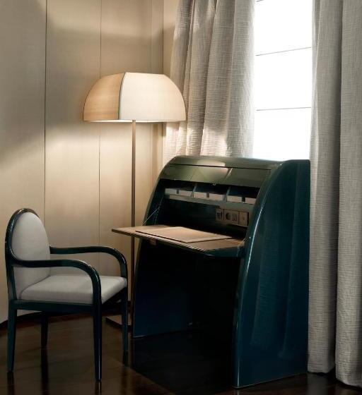 اتاق پرمیوم, Armani Hotel Milano