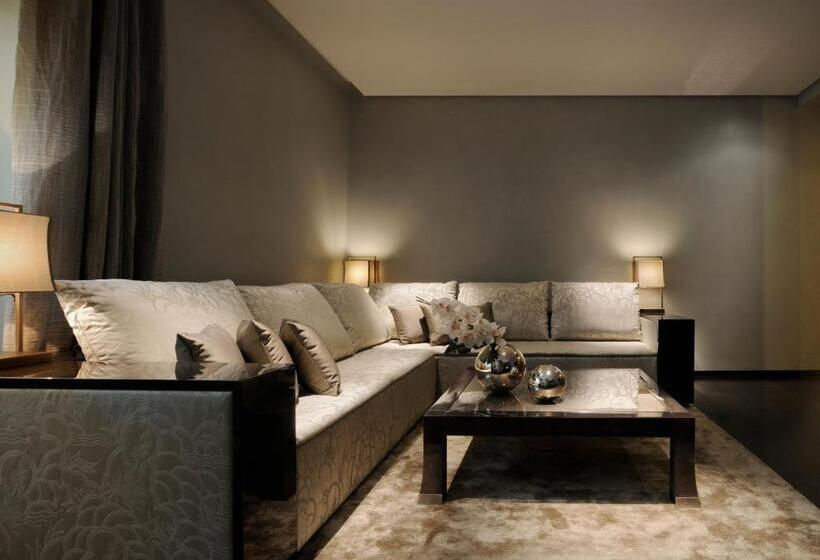 سوییت اجرایی, Armani Hotel Milano