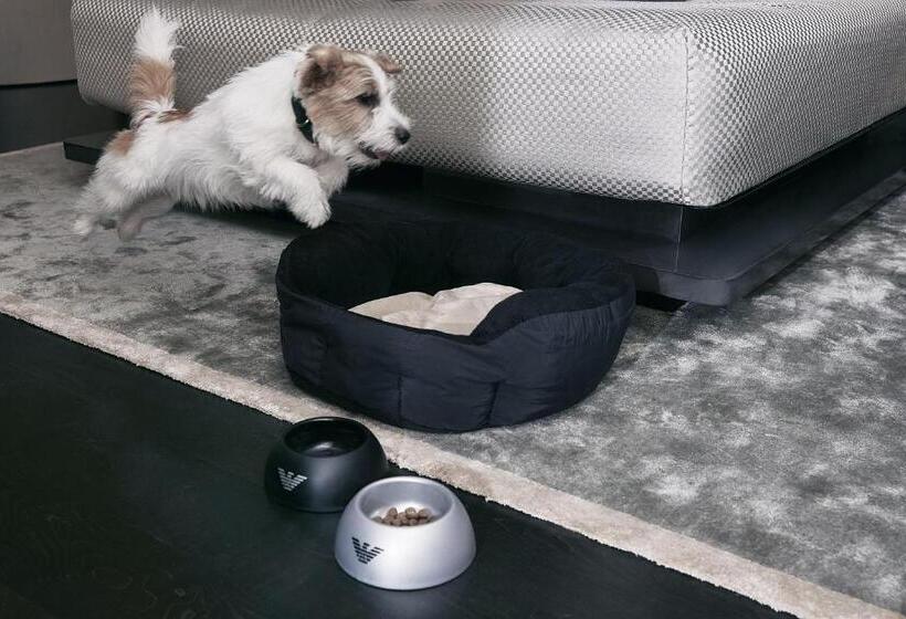 اتاق خانوادگی, Armani Hotel Milano