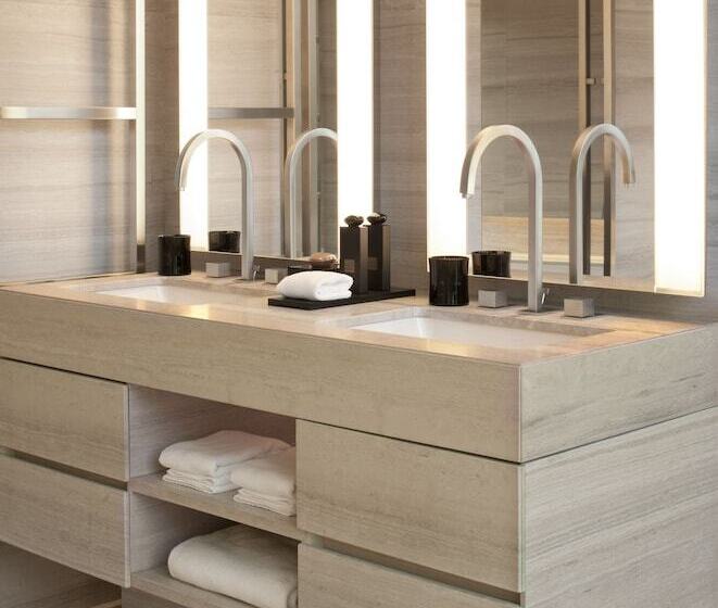 سوییت اجرایی, Armani Hotel Milano