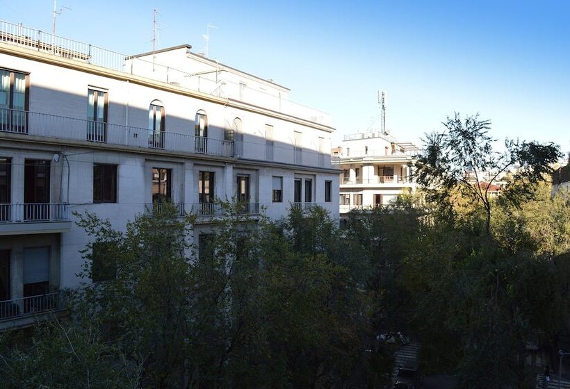 سوییت جونیور با بالکن, Armani Hotel Milano