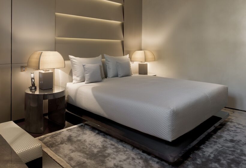 سوییت جونیور با بالکن, Armani Hotel Milano