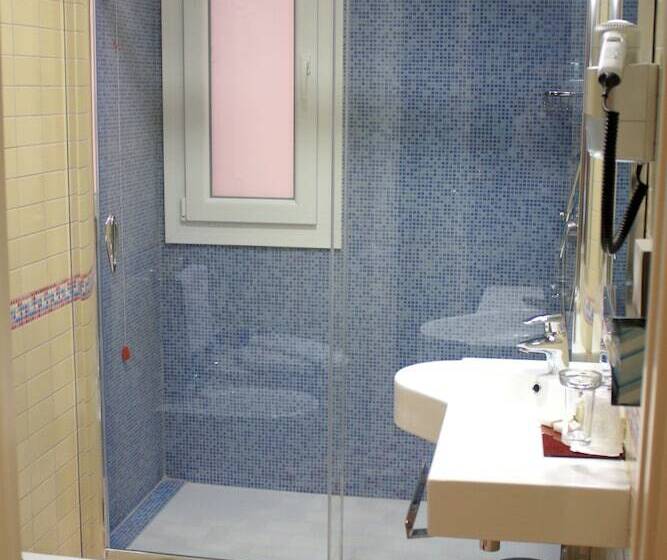 スタンダードルーム, Artemis