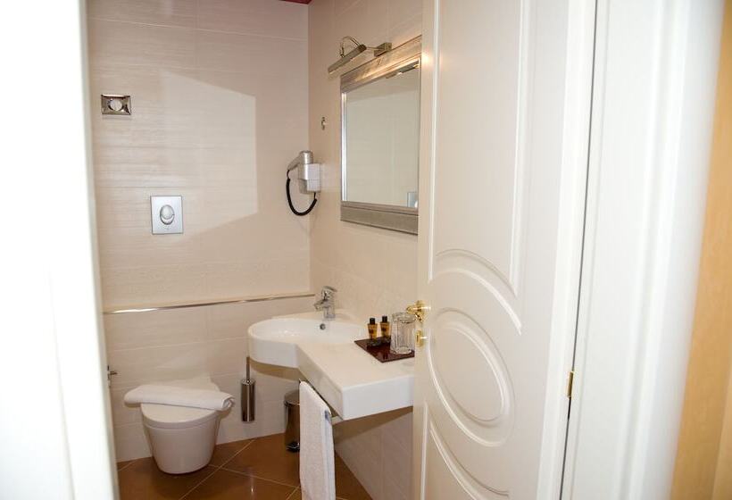 クラシックルーム, Artemis