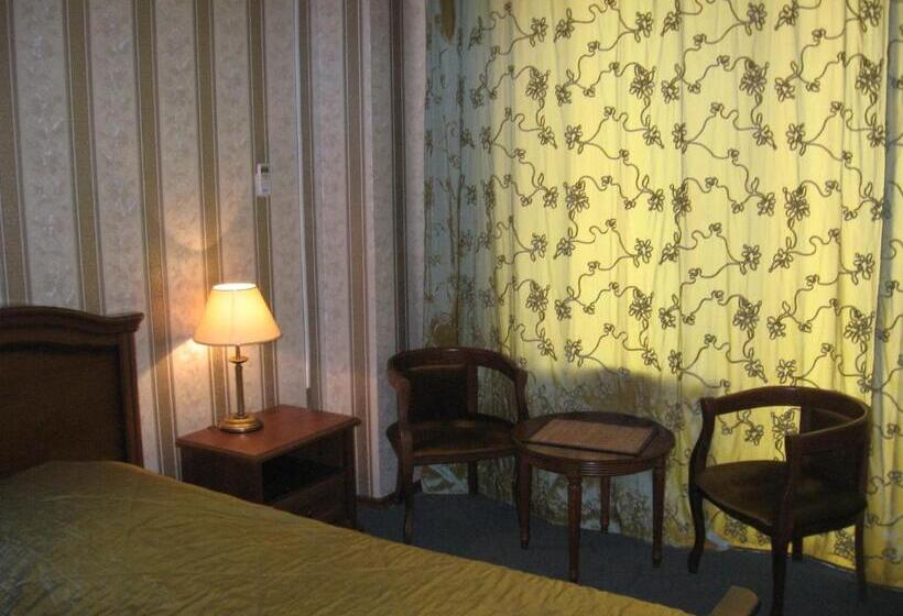 اتاق استاندارد, Diplomat Apart