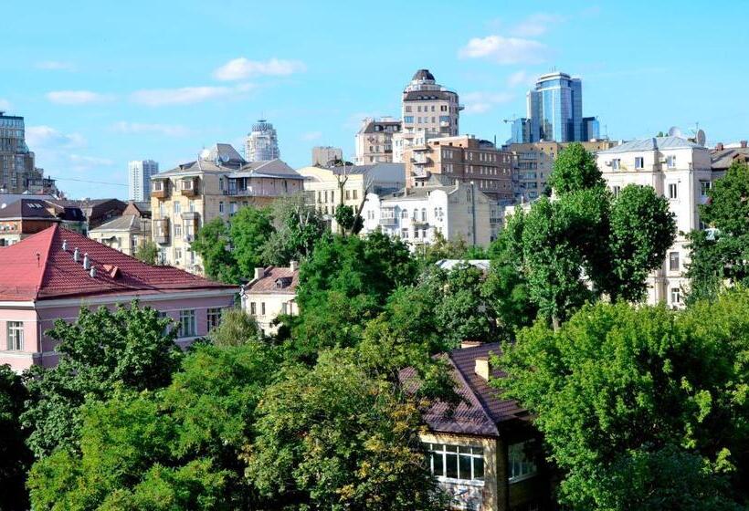 اتاق استاندارد, Diplomat Apart