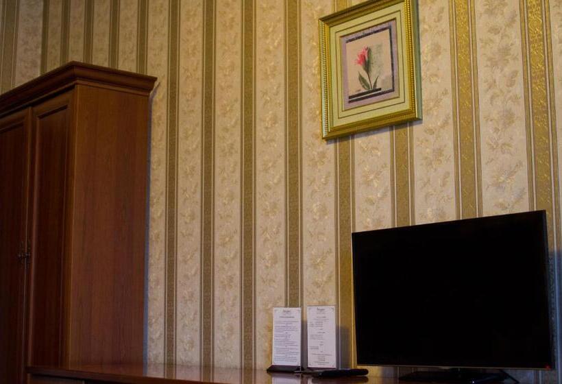 اتاق استاندارد, Diplomat Apart