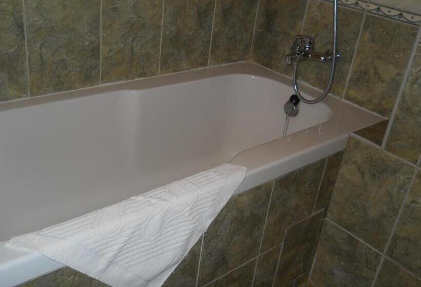 اتاق استاندارد, Diplomat Apart