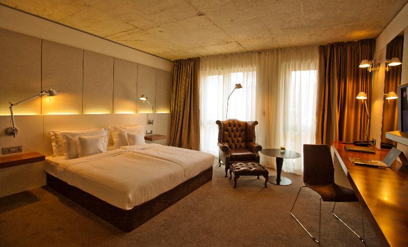 スタンダードルーム, Graffit Gallery Design