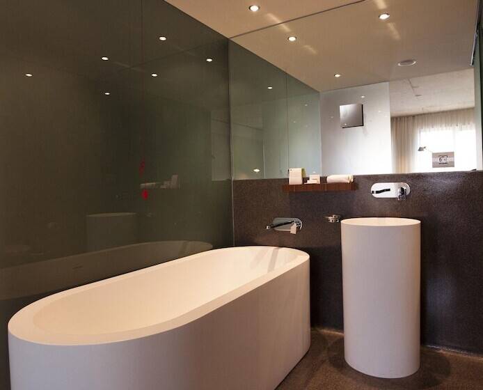 スタンダードルーム, Graffit Gallery Design