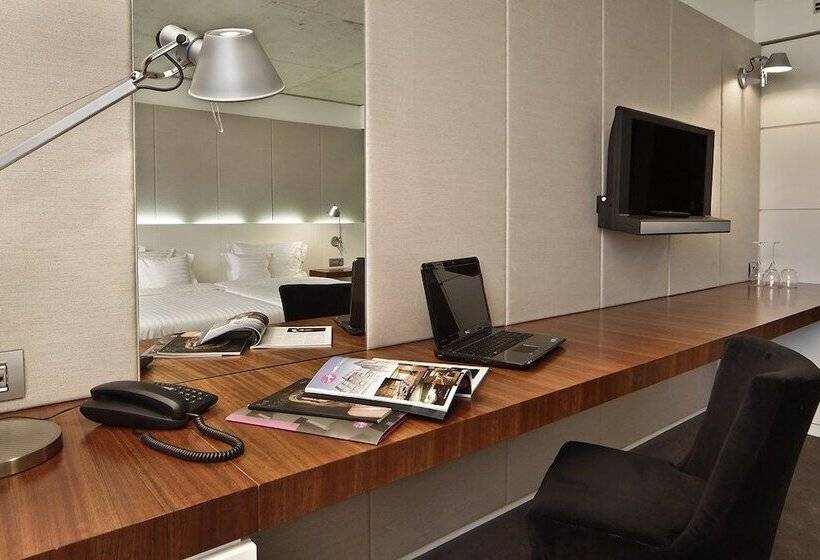 スタンダードルーム, Graffit Gallery Design