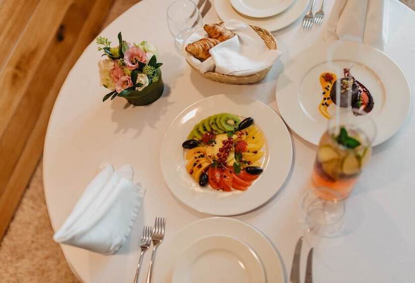 スイート, Graffit Gallery Design