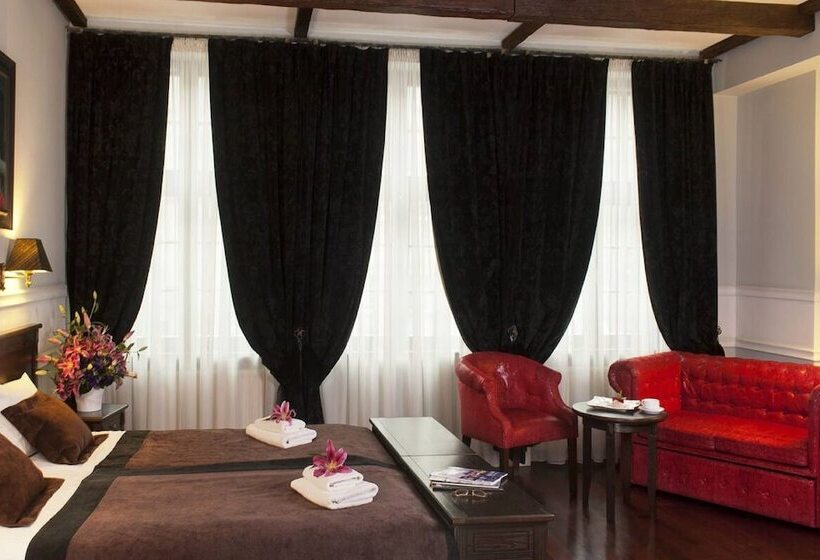 Трехместный Номер Superior, Holland House Residence Old Town