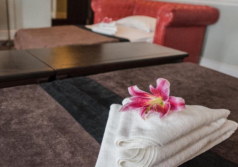 Трехместный Номер Superior, Holland House Residence Old Town