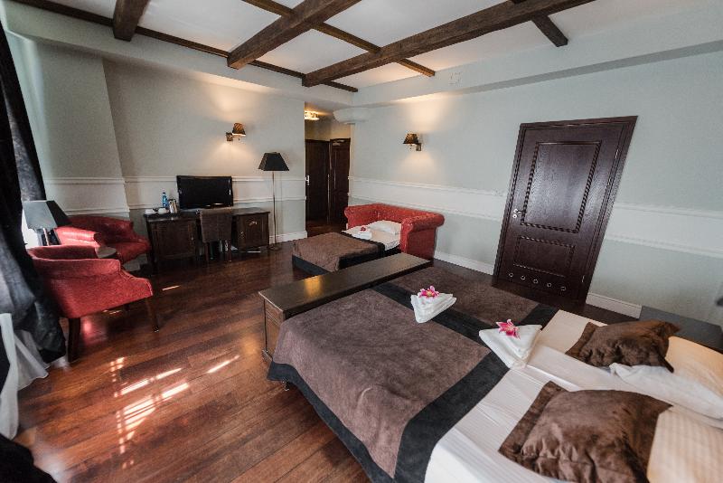 Трехместный Номер Superior, Holland House Residence Old Town