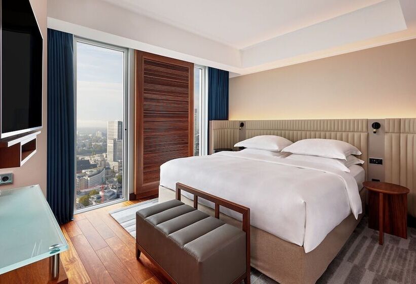 جناح جونيور, Jw Marriott Hotel Frankfurt