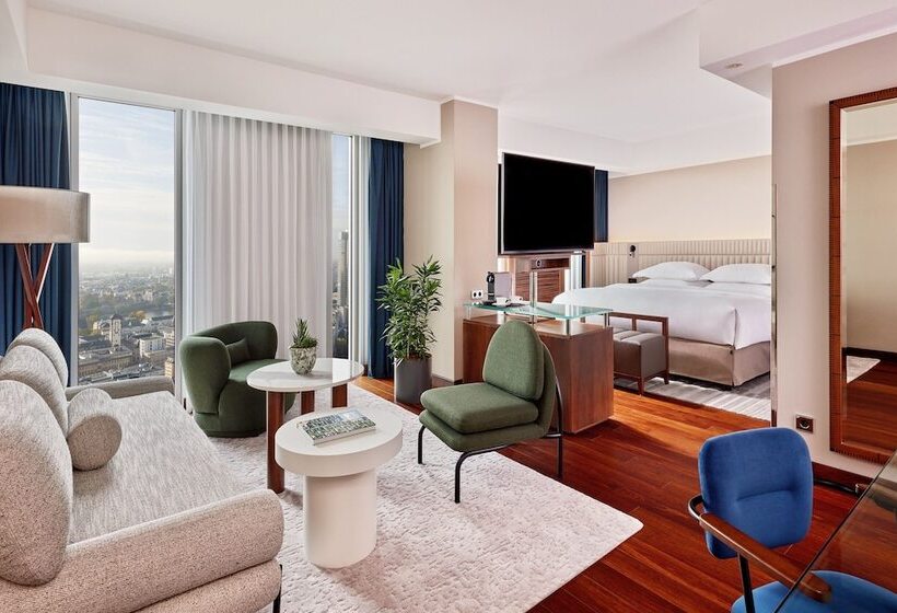 جناح جونيور, Jw Marriott Hotel Frankfurt