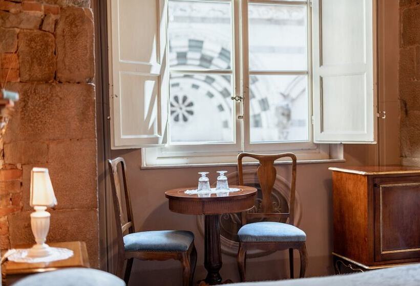 اتاق استاندارد, L'antica Bifore