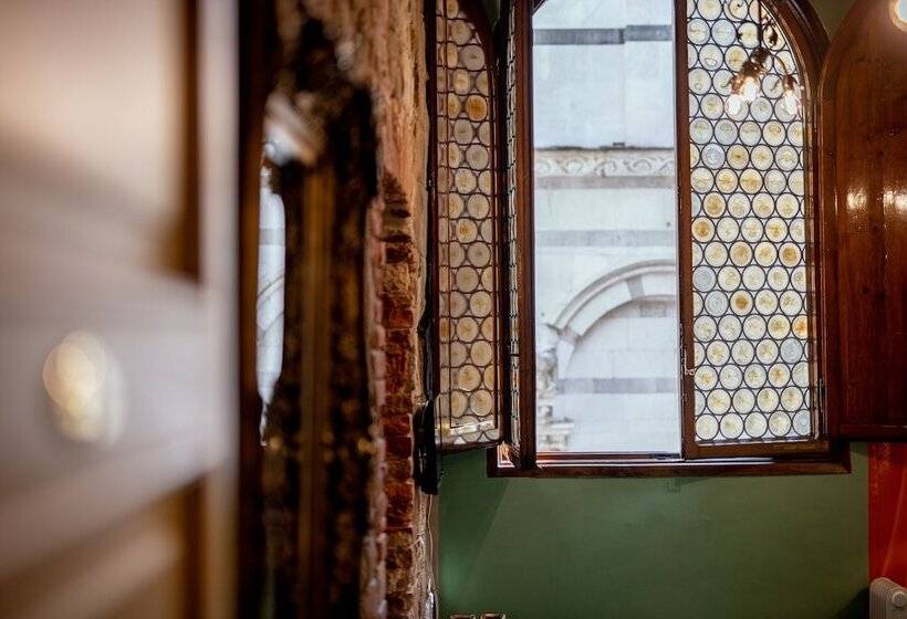 اتاق استاندارد, L'antica Bifore