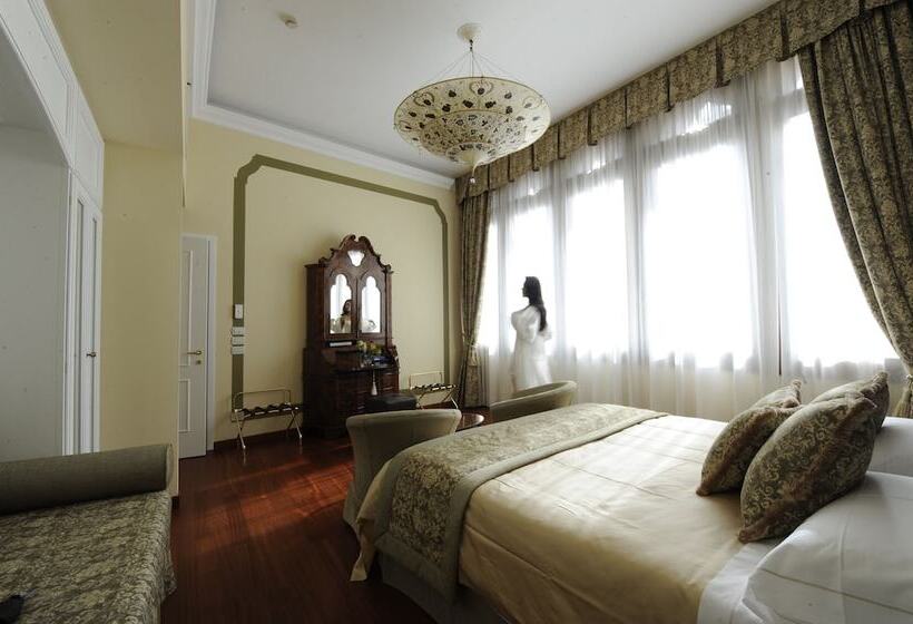 اتاق لوکس, Le Isole