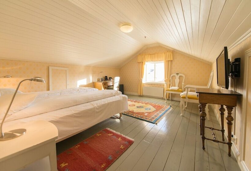Семейный Номер, Lillesand Hotel Norge