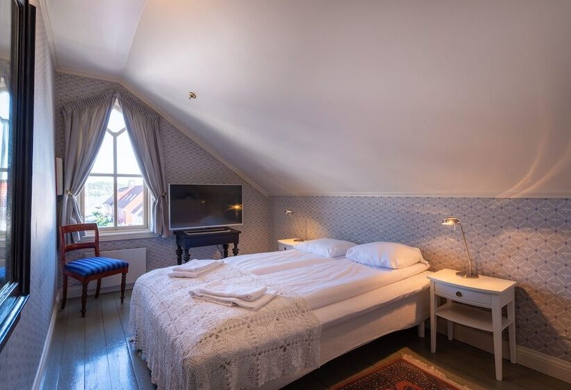 Семейный Номер, Lillesand Hotel Norge