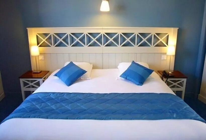 コンフォートルーム, Logis Hotel, Restaurant Et Spa Le Relais De Broceliande