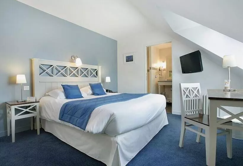 コンフォートルーム, Logis Hotel, Restaurant Et Spa Le Relais De Broceliande