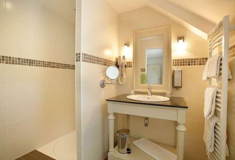 수피리어 룸, Logis Hotel, Restaurant Et Spa Le Relais De Broceliande