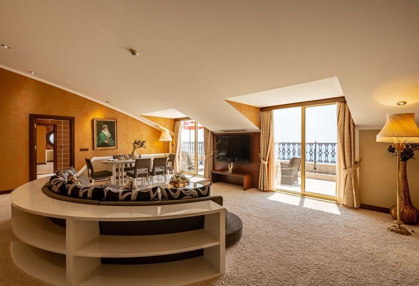 سوئیت با تخت بزرگ, Megasaray Westbeach Antalya