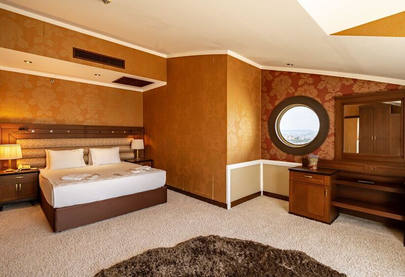 سوئیت با تخت بزرگ, Megasaray Westbeach Antalya