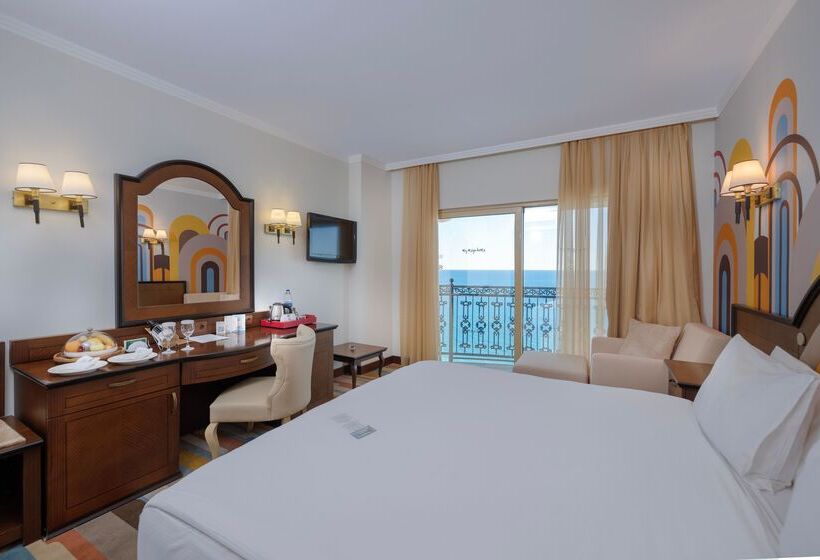 اتاق لوکس با چشم‌انداز دریا, Megasaray Westbeach Antalya