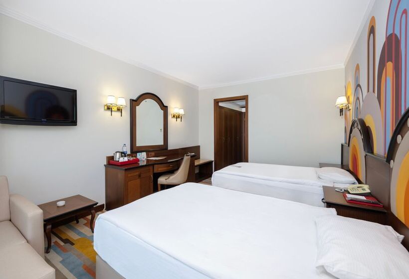 اتاق لوکس با چشم‌انداز دریا, Megasaray Westbeach Antalya