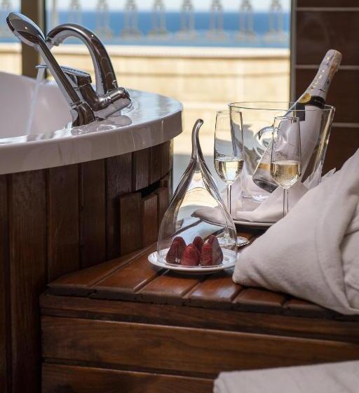 سوئیت با تخت بزرگ, Megasaray Westbeach Antalya