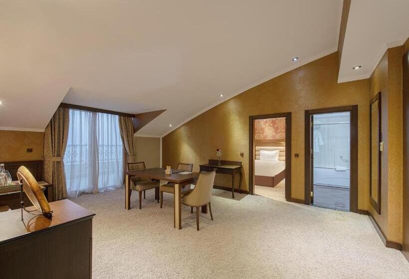 سوئیت با تخت بزرگ, Megasaray Westbeach Antalya