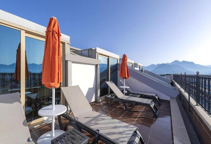 مجموعه ویستا شهر, Megasaray Westbeach Antalya