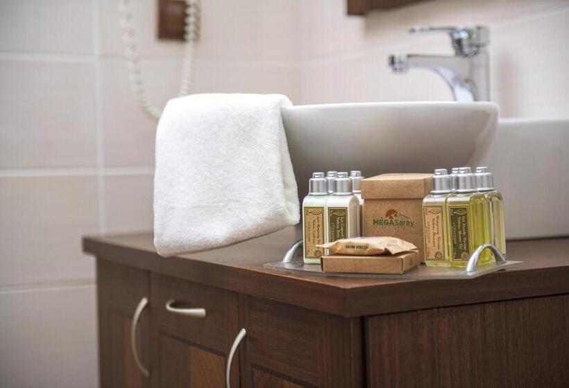 سوییت جونیور با چشم‌انداز جانبی دریا, Megasaray Westbeach Antalya