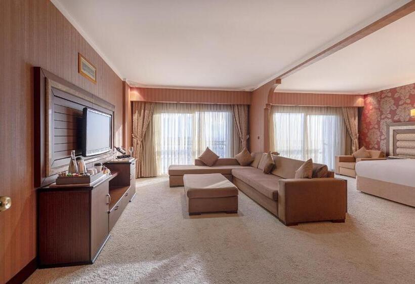 سوییت جونیور با چشم‌انداز جانبی دریا, Megasaray Westbeach Antalya