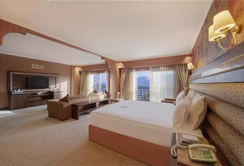 Junior Suite Side Sea View, Megasaray Westbeach Antalya
