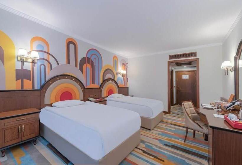 اتاق لوکس با چشم‌انداز دریا, Megasaray Westbeach Antalya