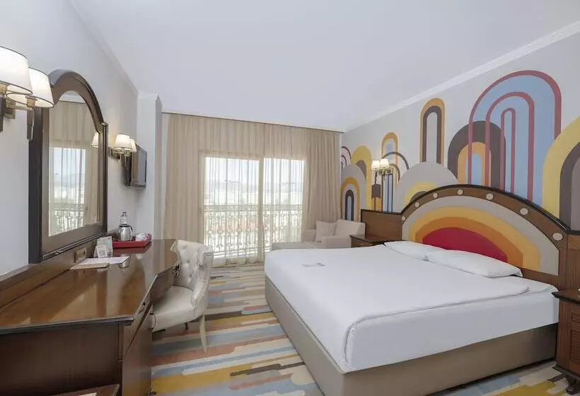 Deluxe Room City View, Megasaray Westbeach Antalya