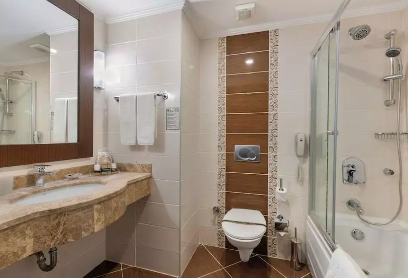 Deluxe Triple Room, Megasaray Westbeach Antalya