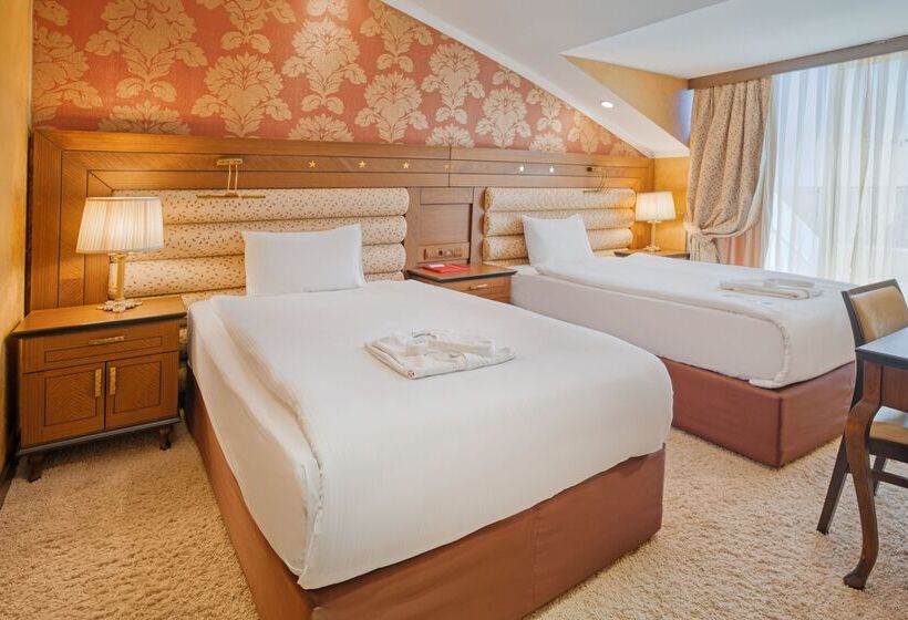 سوئیت با تخت بزرگ, Megasaray Westbeach Antalya