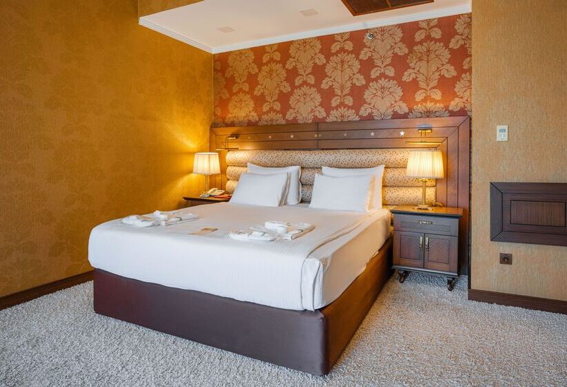 سوئیت با تخت بزرگ, Megasaray Westbeach Antalya