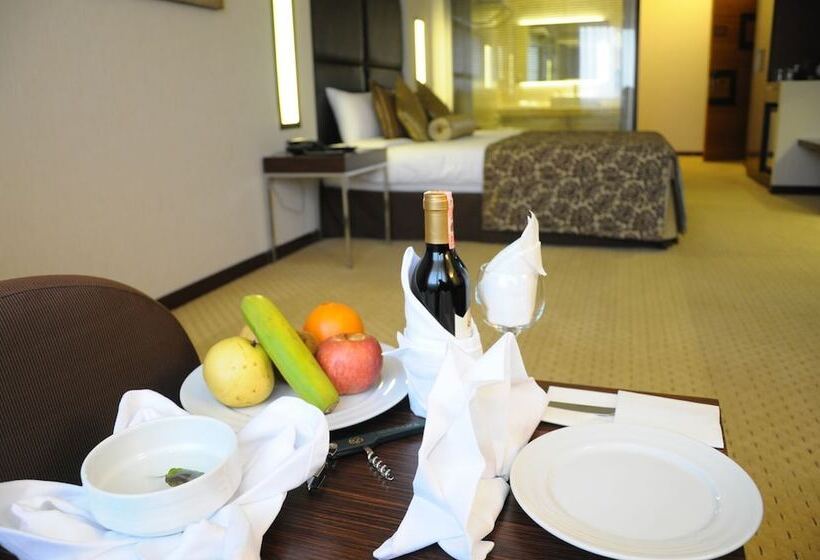 اتاق استاندارد, North Point