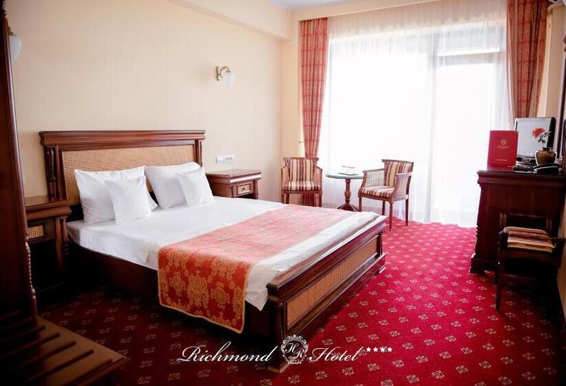 스탠다드 룸, Richmond