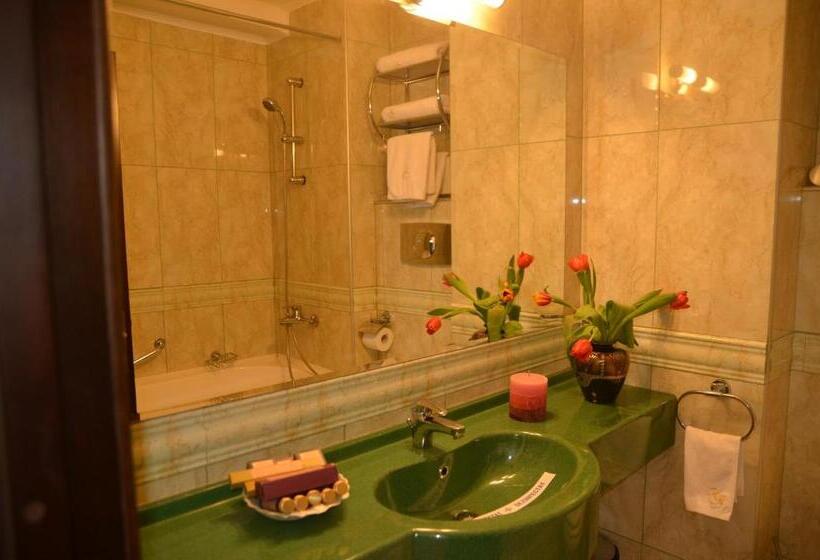 스탠다드 룸, Richmond