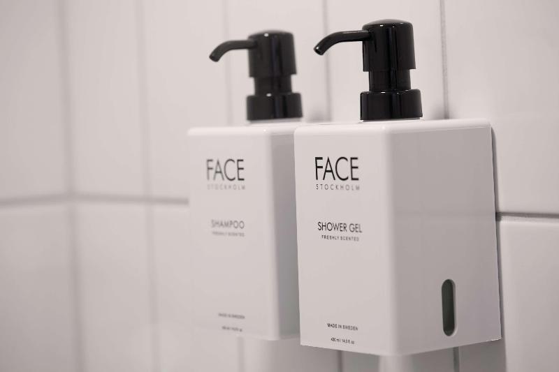 스탠다드 룸 킹사이즈 침대, Scandic Bakklandet