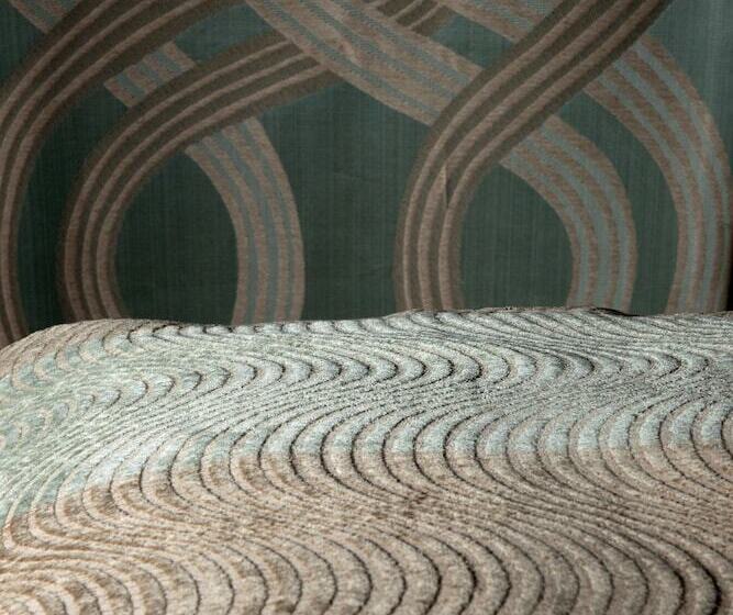 اتاق کلاس بیزنس, Titanic Comfort Mitte