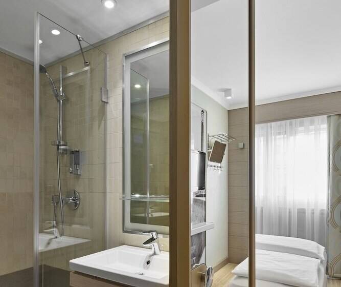 اتاق استاندارد, Titanic Comfort Mitte